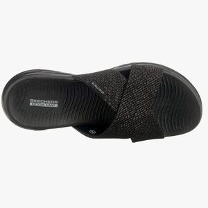 Skechers Women's Performance Go Walk Fiji Flip Flops Slide Sandal Size 11